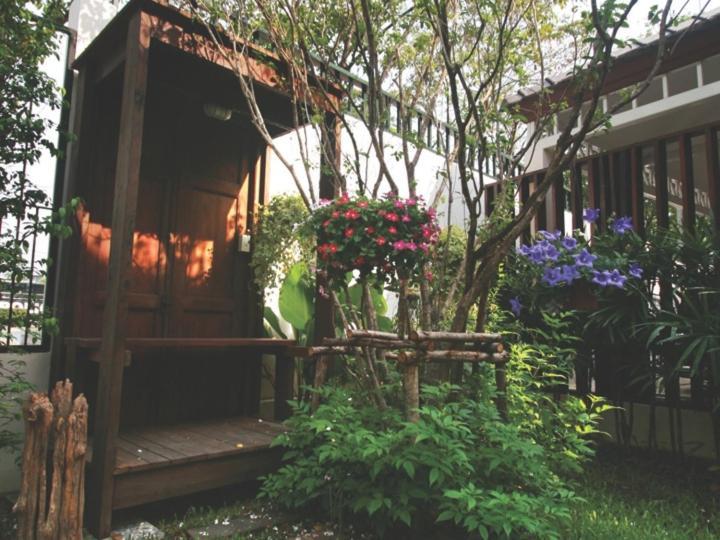 בנגקוק Baan Pra Nond Bed & Breakfast מראה חיצוני תמונה
